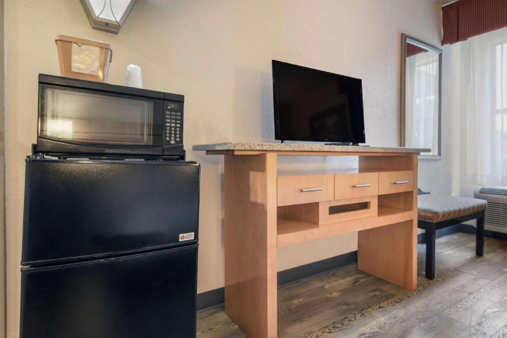 Surestay Plus Hotel Tarboro Extérieur photo