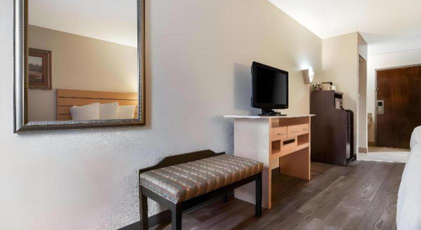 Surestay Plus Hotel Tarboro Extérieur photo