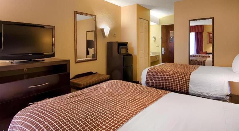 Surestay Plus Hotel Tarboro Extérieur photo