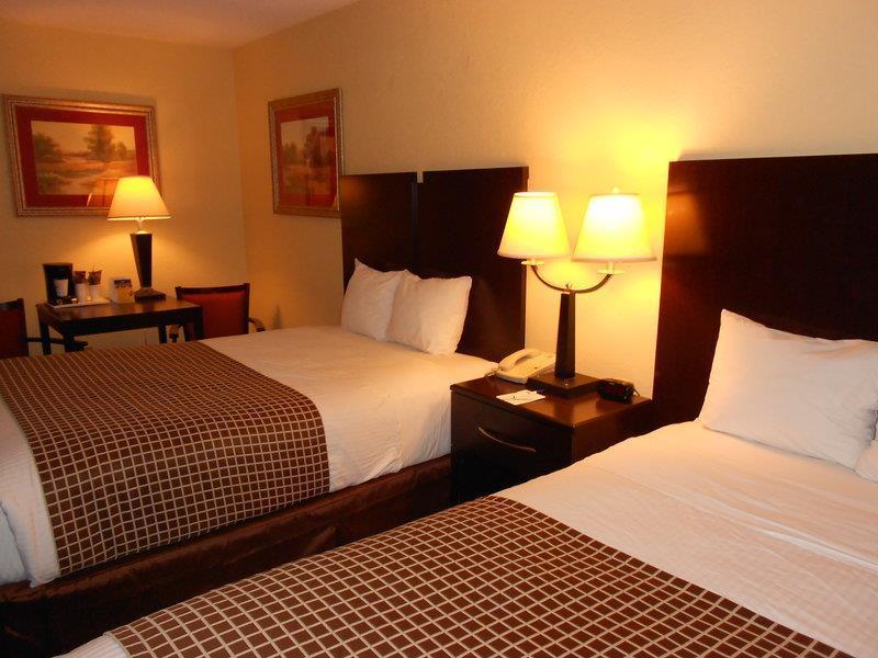 Surestay Plus Hotel Tarboro Chambre photo